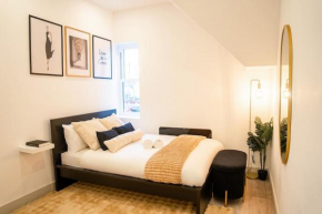 Five star Boutique Studio Flat in London